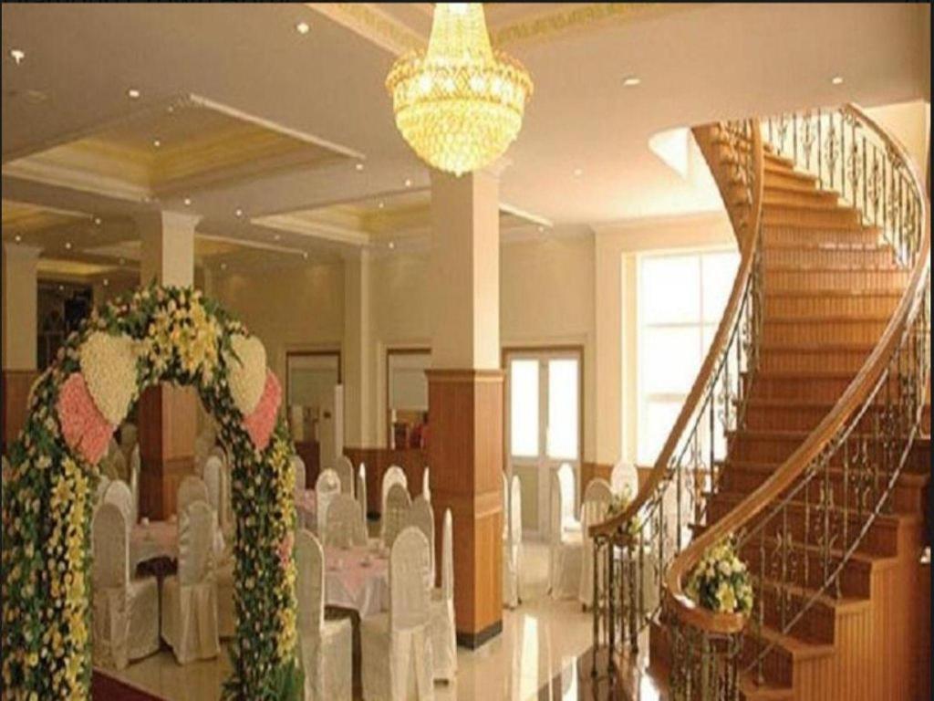 Diamond Crown Hotel Dawei Exterior photo